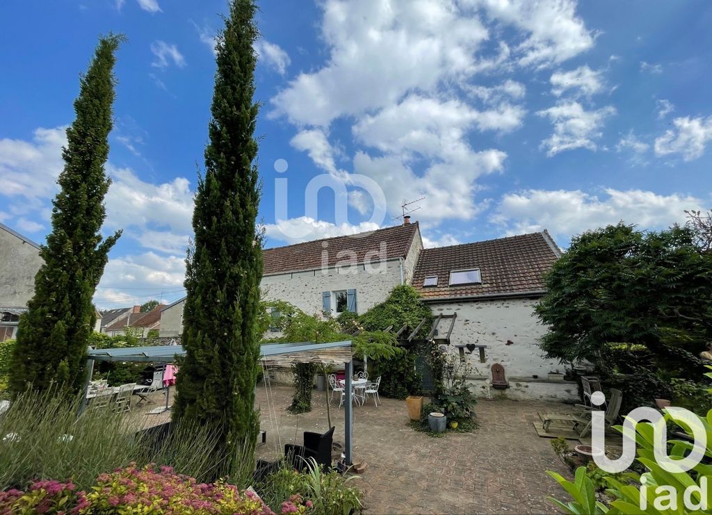 Achat maison à vendre 4 chambres 172 m² - Boissy-le-Châtel