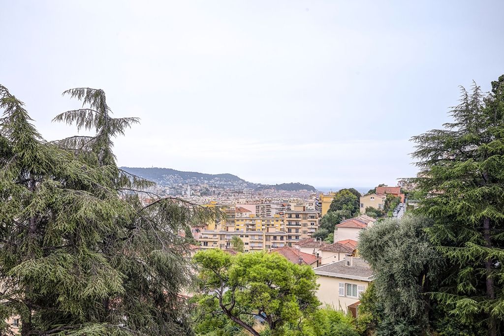 Achat appartement à vendre 3 pièces 61 m² - Nice