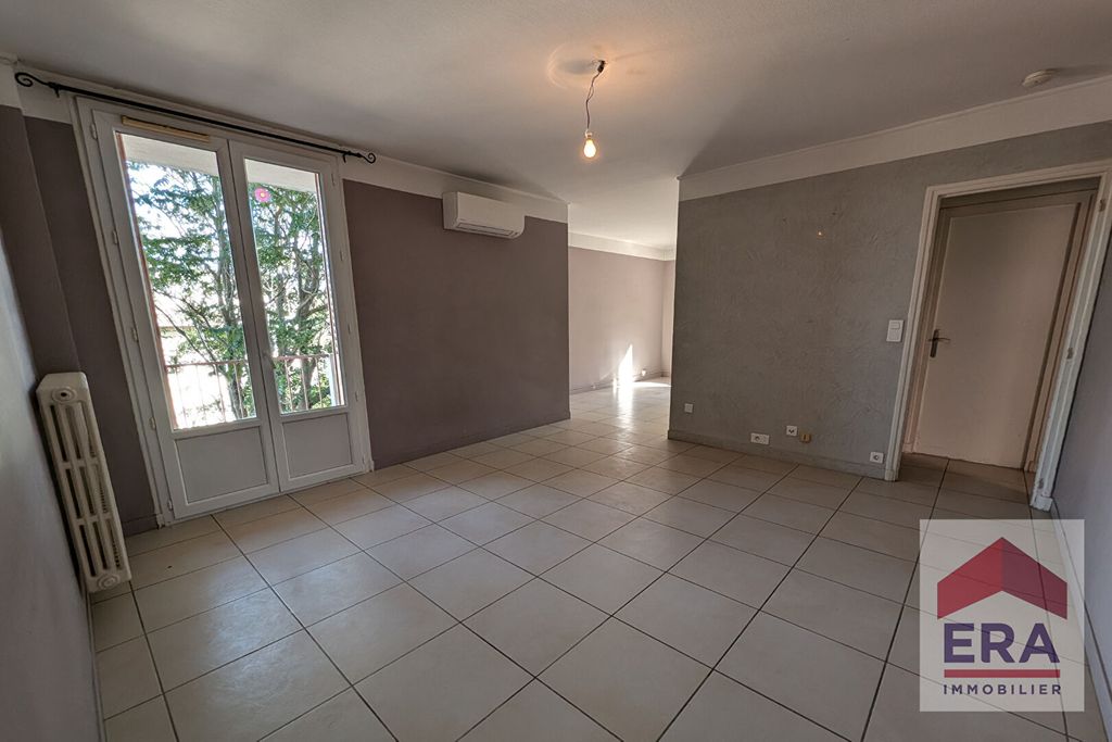 Achat appartement à vendre 5 pièces 80 m² - Bourg-Saint-Andéol