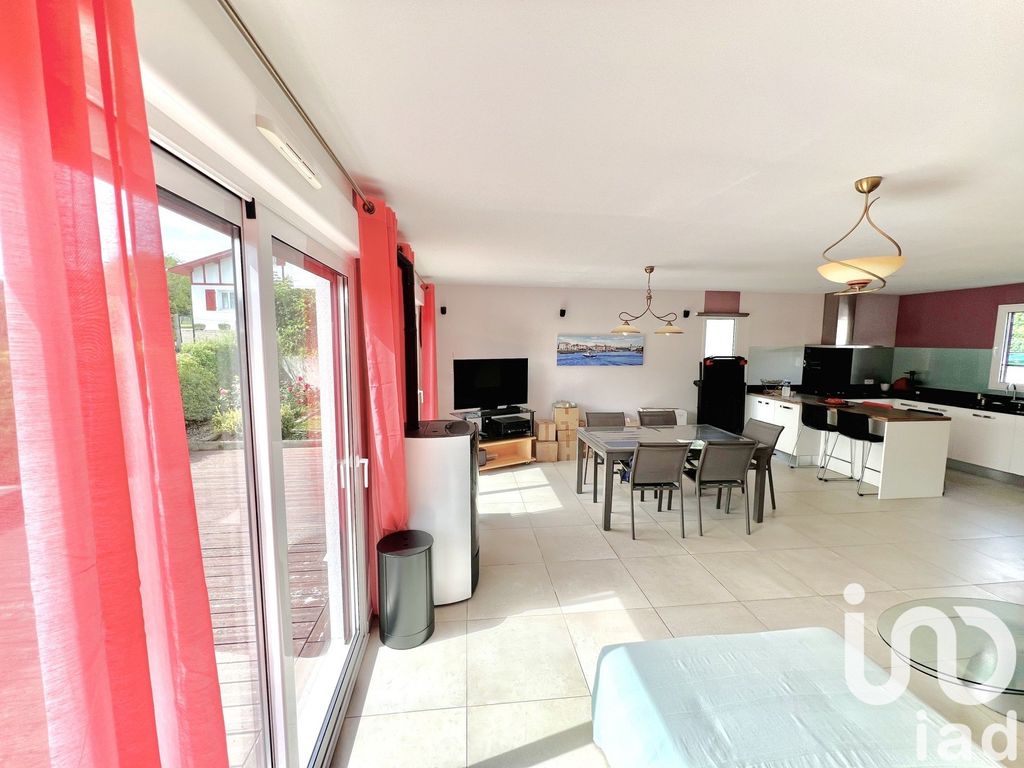 Achat maison à vendre 3 chambres 127 m² - Briscous