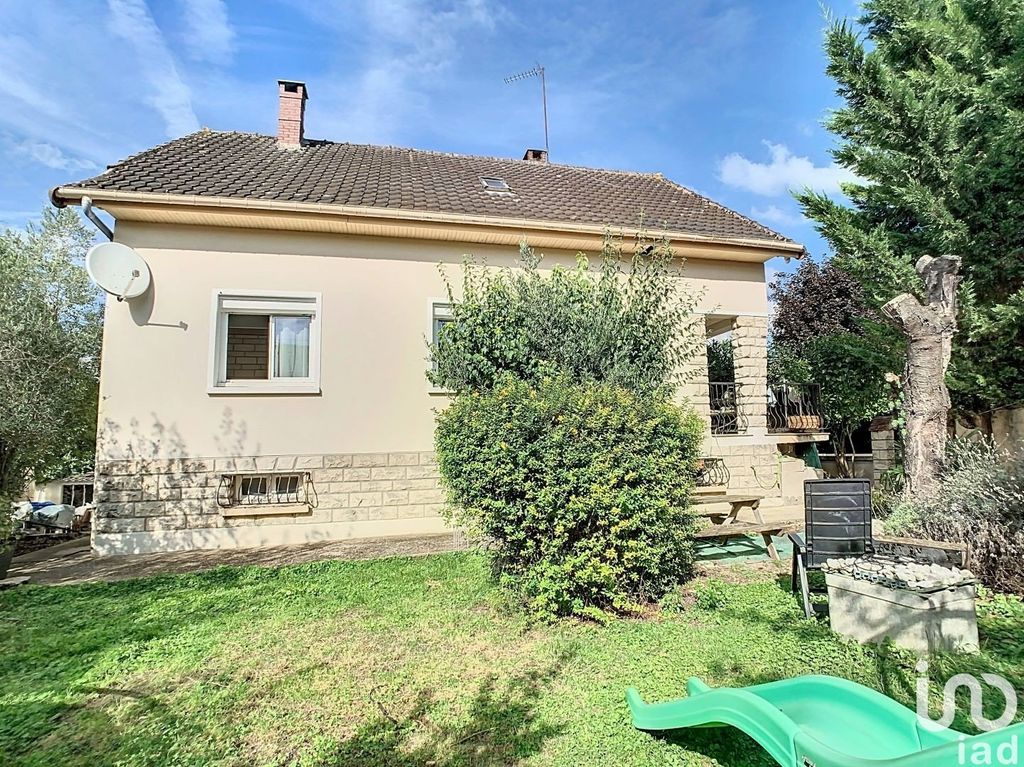 Achat maison à vendre 5 chambres 180 m² - Melun