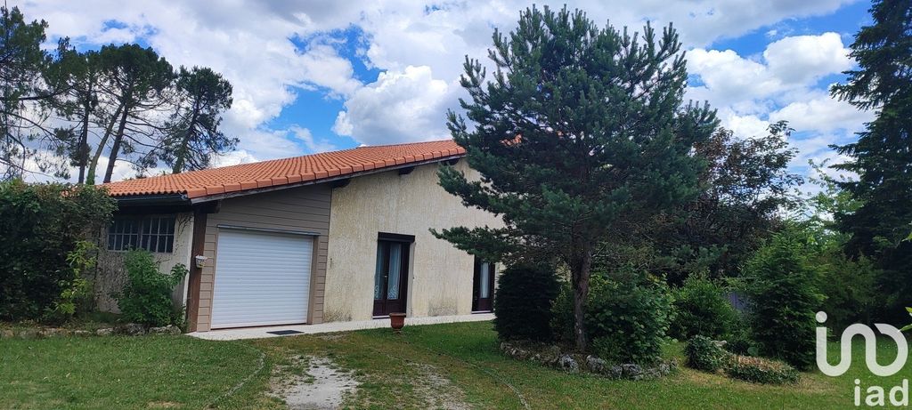 Achat maison à vendre 5 chambres 170 m² - Le Taillan-Médoc