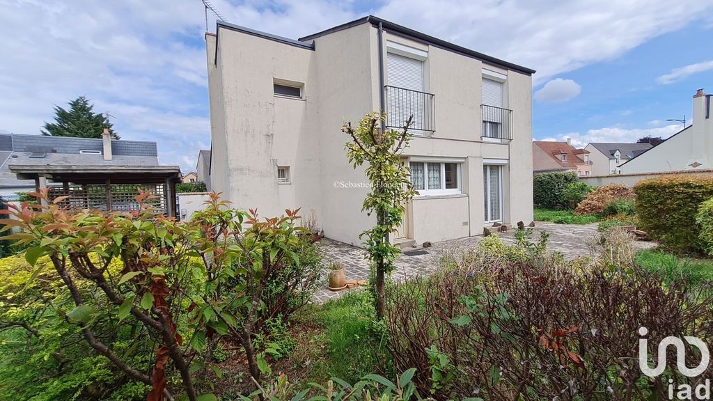 Achat maison à vendre 2 chambres 80 m² - Fleury-les-Aubrais