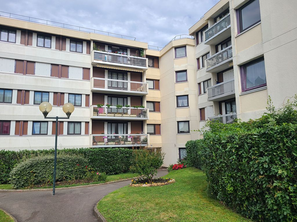 Achat appartement à vendre 4 pièces 80 m² - Fontenay-le-Fleury