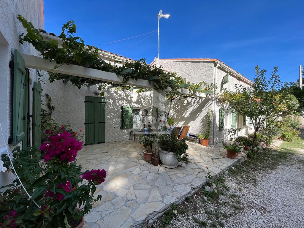 Achat maison à vendre 3 chambres 137 m² - Martigues