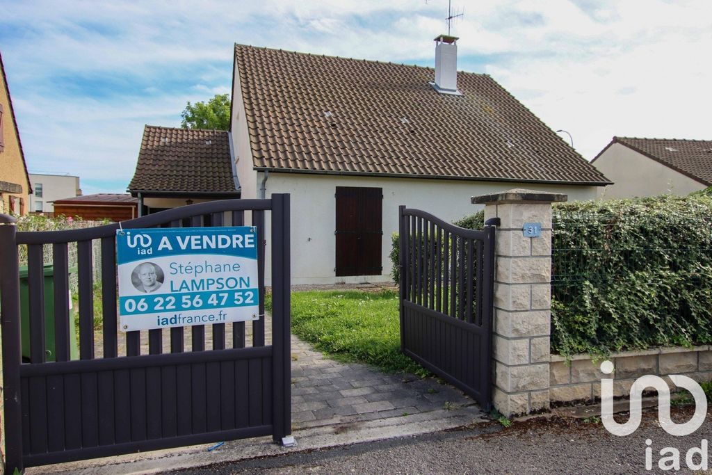 Achat maison à vendre 4 chambres 140 m² - Saint-Memmie