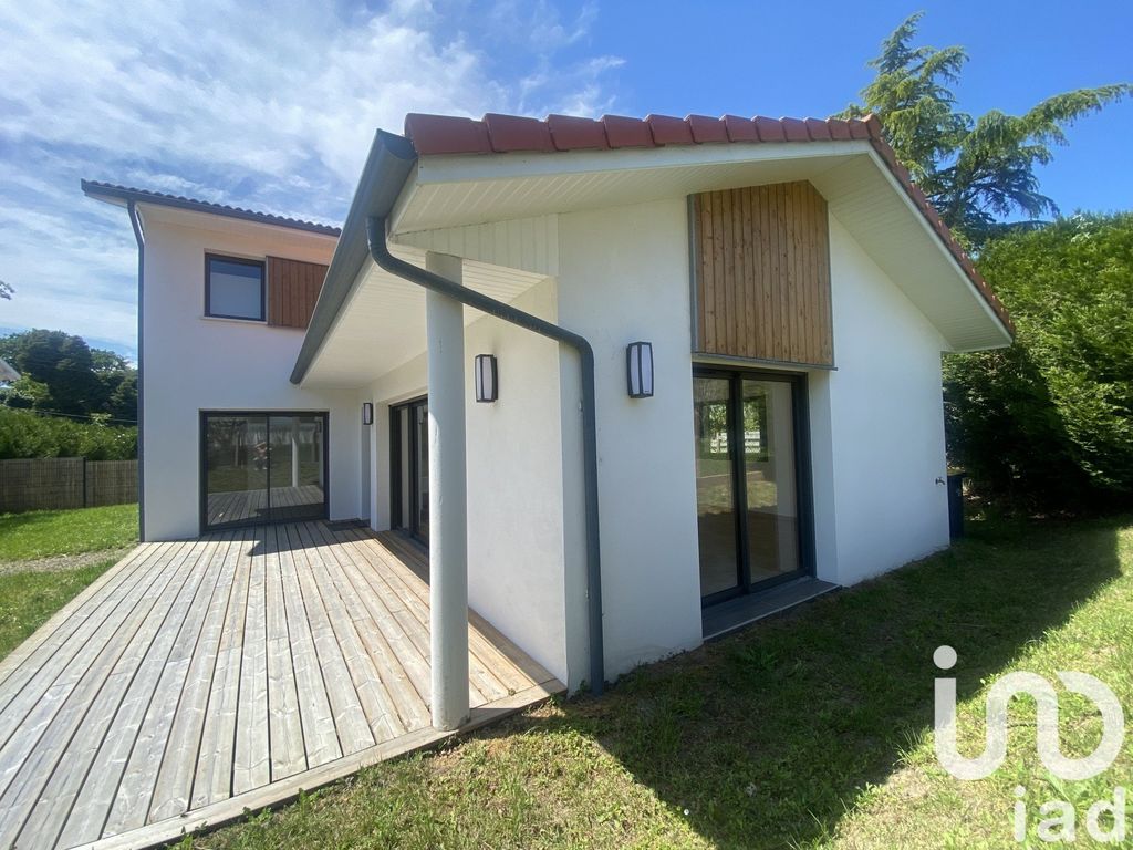 Achat maison à vendre 4 chambres 123 m² - Biarritz