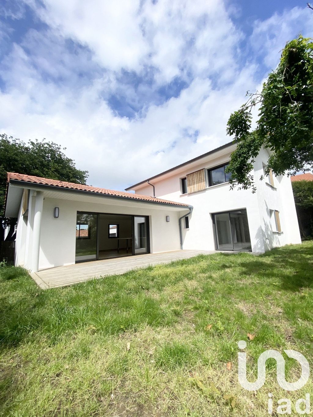 Achat maison à vendre 5 chambres 126 m² - Biarritz