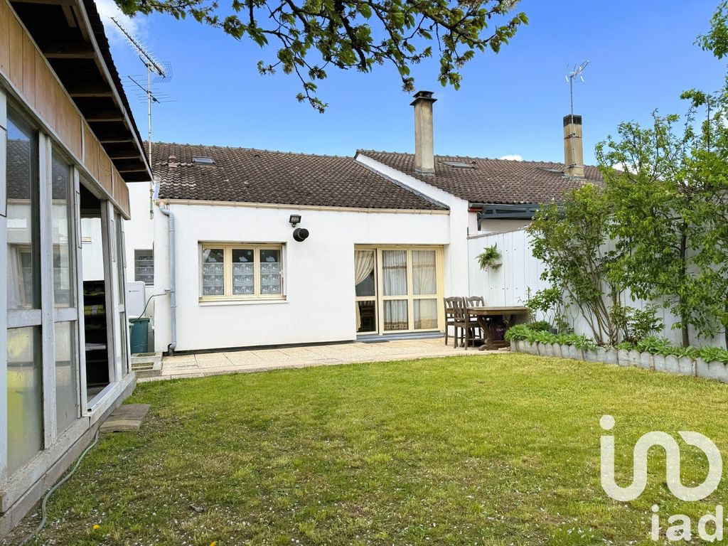 Achat maison à vendre 3 chambres 115 m² - Pont-Sainte-Marie