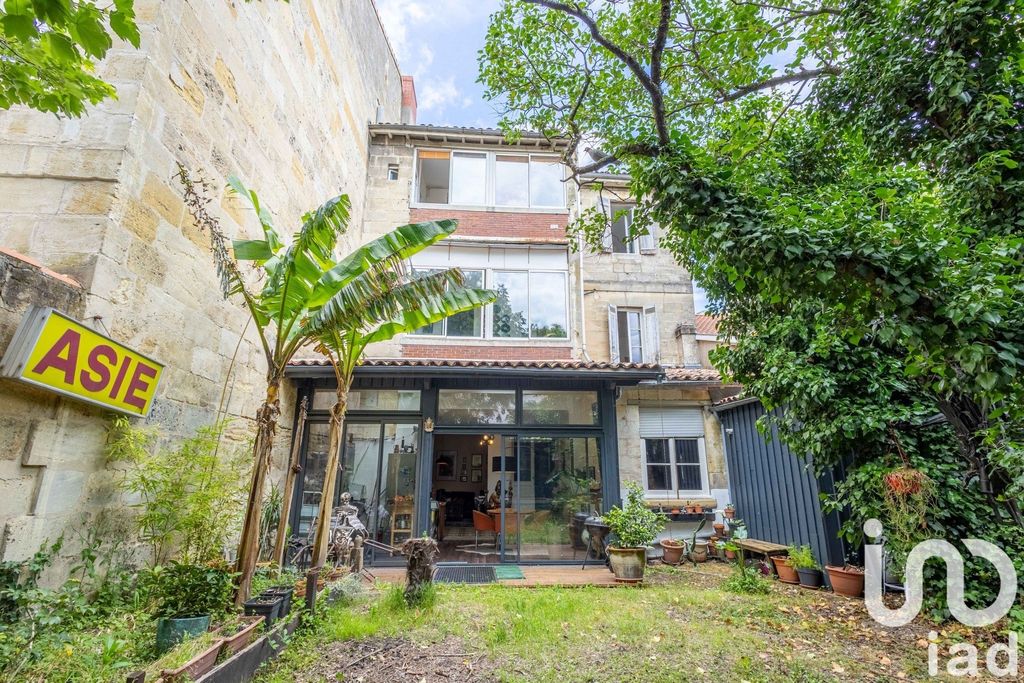 Achat appartement à vendre 3 pièces 81 m² - Bordeaux