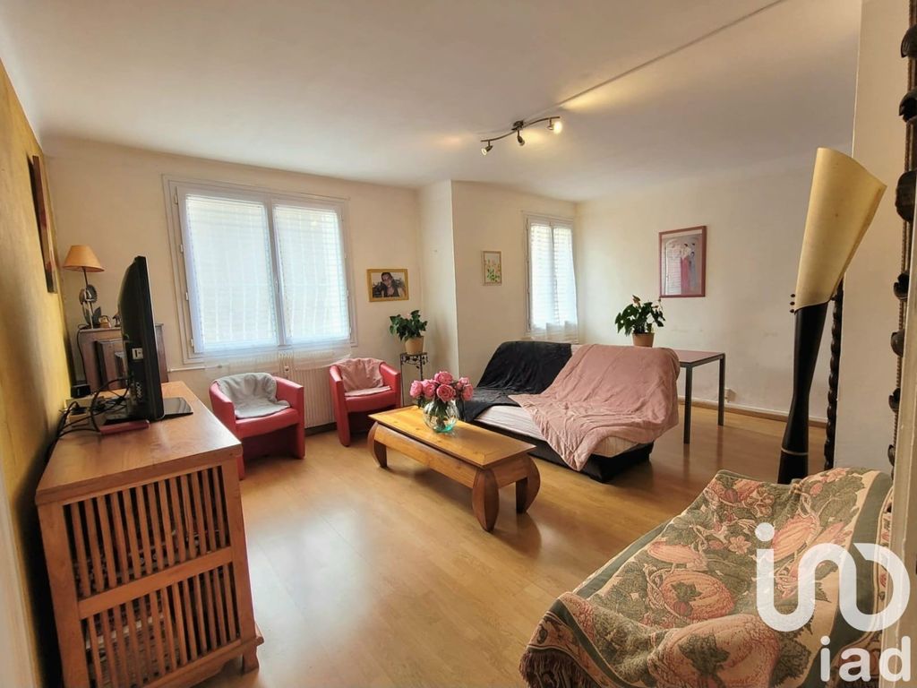 Achat appartement à vendre 3 pièces 75 m² - Nîmes