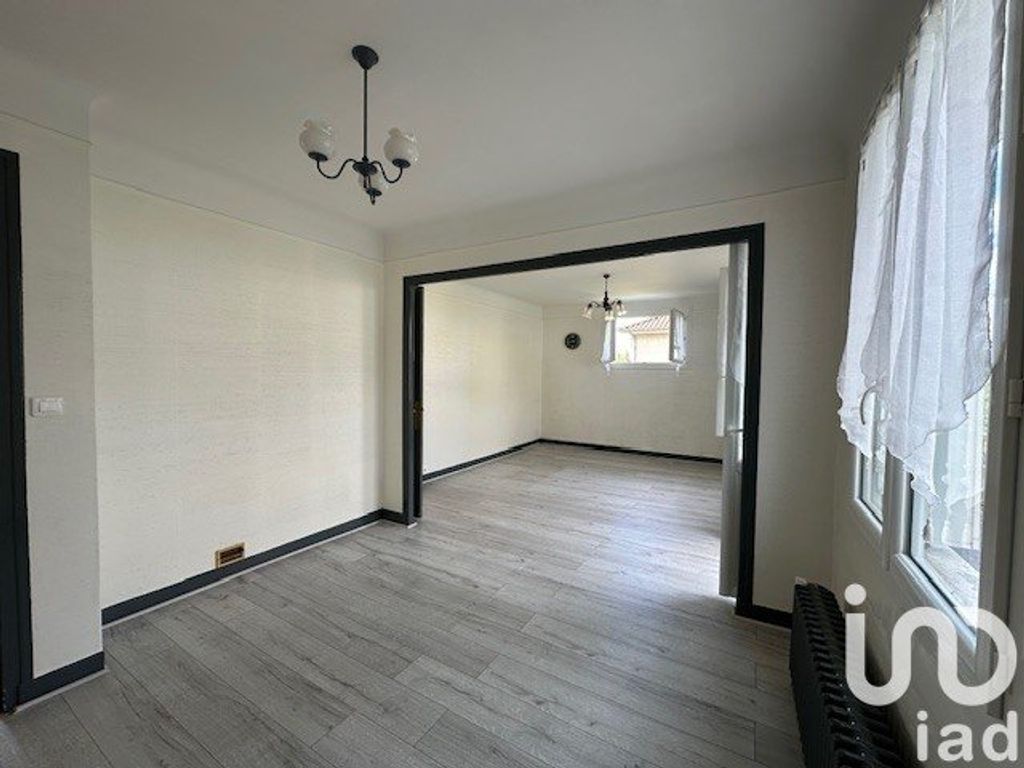 Achat maison à vendre 2 chambres 103 m² - Saint-Céré