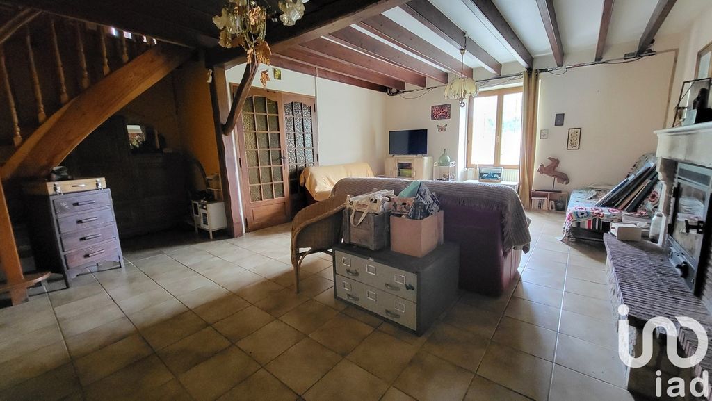 Achat maison à vendre 4 chambres 140 m² - La Chapelle-Thémer