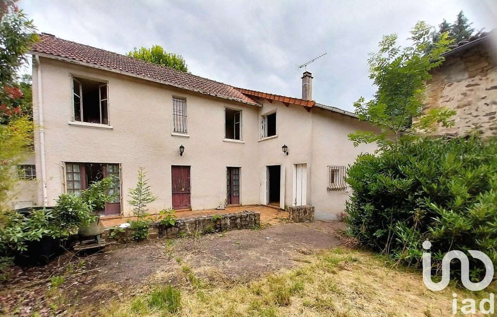 Achat maison à vendre 5 chambres 162 m² - Saint-Bonnet-de-Bellac