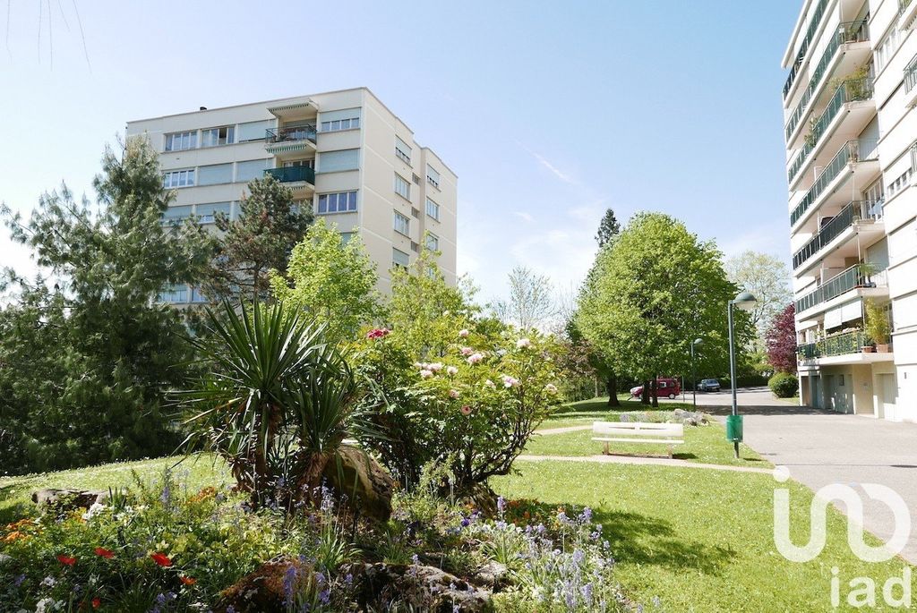 Achat appartement à vendre 5 pièces 110 m² - Sainte-Foy-lès-Lyon