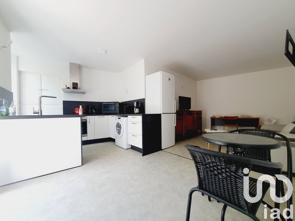 Achat maison à vendre 3 chambres 193 m² - Saint-Yrieix-la-Perche