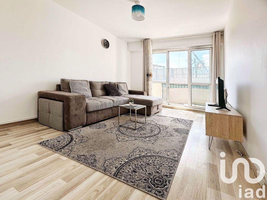 Achat appartement à vendre 4 pièces 75 m² - Le Bourget