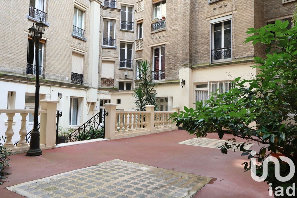 Achat appartement à vendre 2 pièces 25 m² - Paris 18ème arrondissement