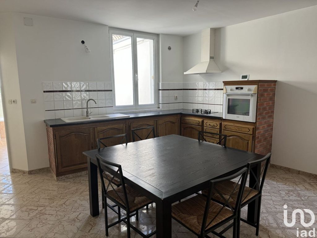 Achat maison à vendre 4 chambres 137 m² - Vertus