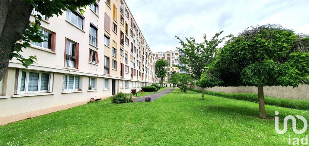 Achat appartement à vendre 4 pièces 65 m² - Ivry-sur-Seine