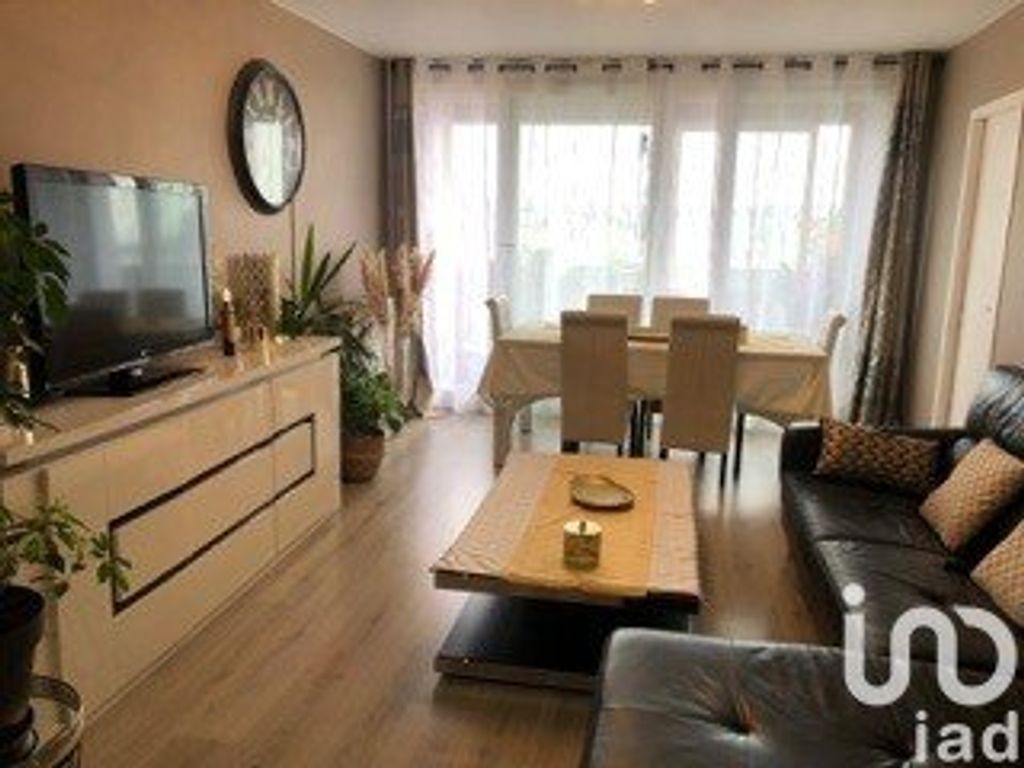 Achat appartement à vendre 4 pièces 82 m² - Saint-Étienne