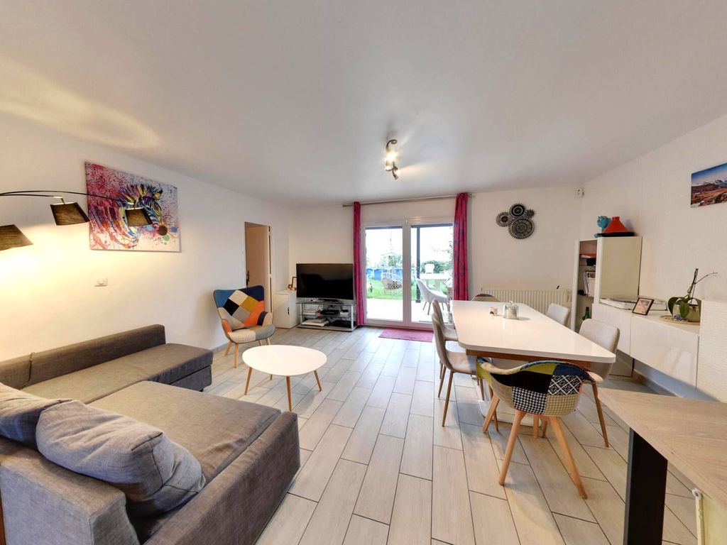 Achat maison à vendre 4 chambres 89 m² - Roissy-en-Brie