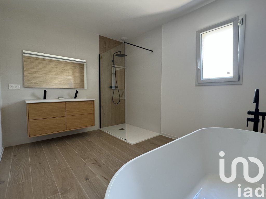 Achat maison à vendre 4 chambres 138 m² - Saint-Denis-en-Val