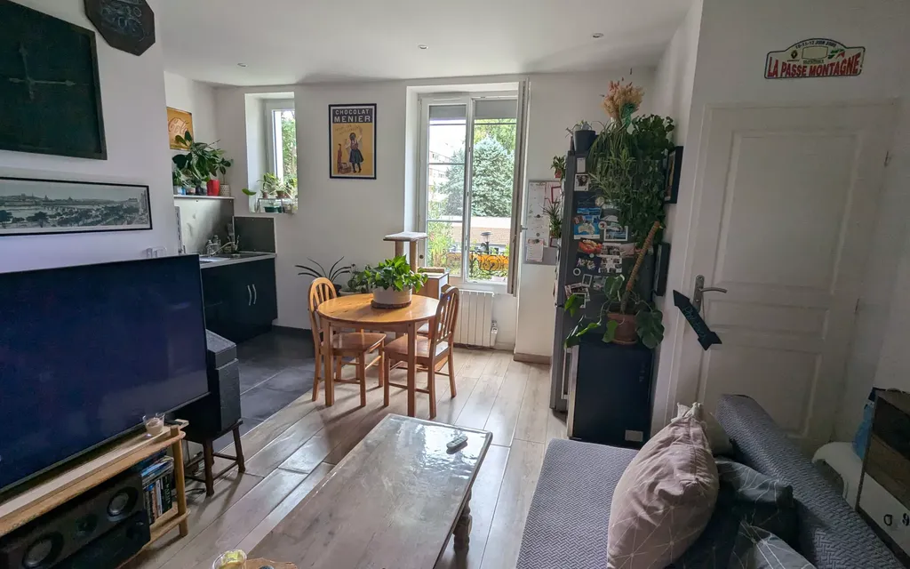 Achat appartement à vendre 3 pièces 53 m² - Lyon 8ème arrondissement