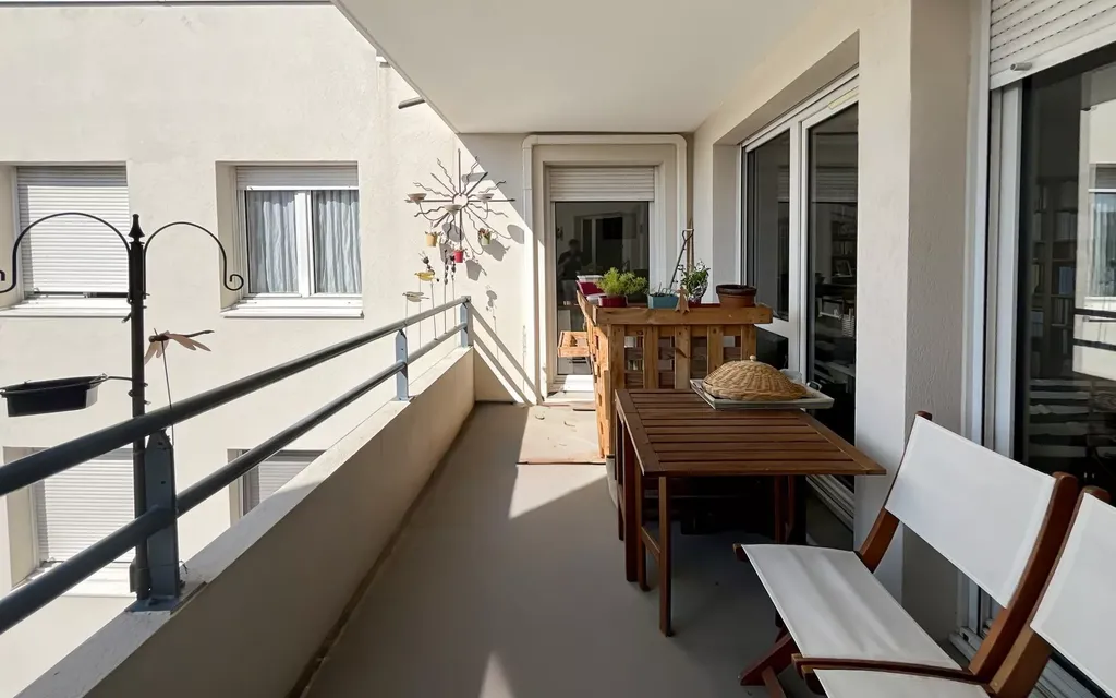 Achat appartement à vendre 3 pièces 80 m² - Lyon 8ème arrondissement