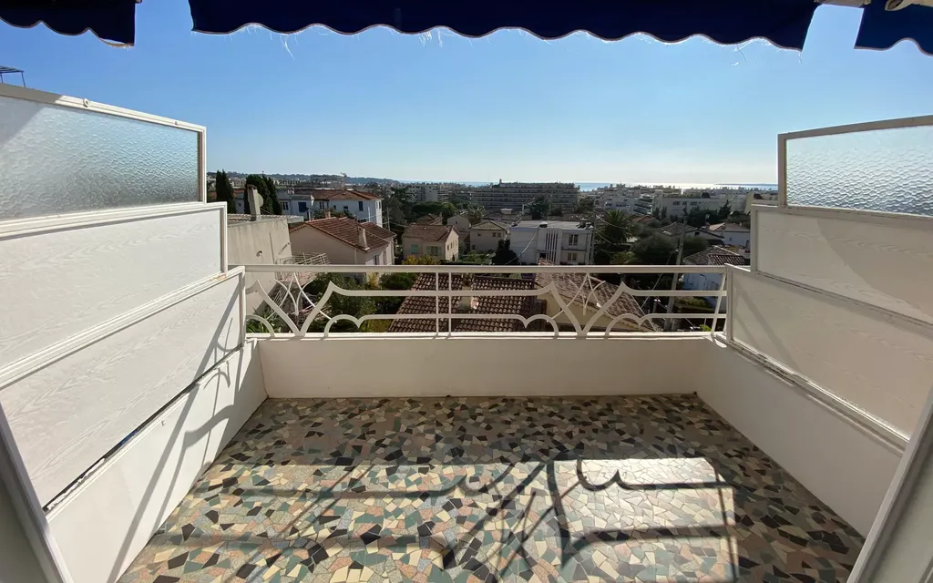 Achat appartement à vendre 2 pièces 51 m² - Antibes