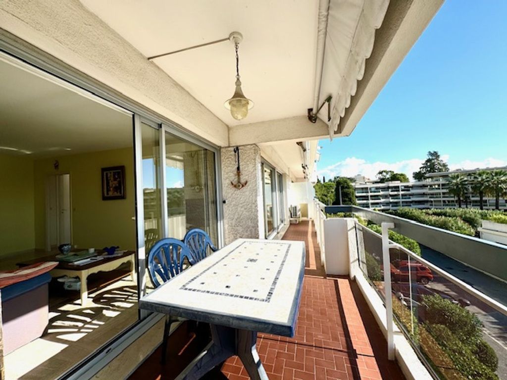 Achat appartement à vendre 2 pièces 53 m² - Vallauris