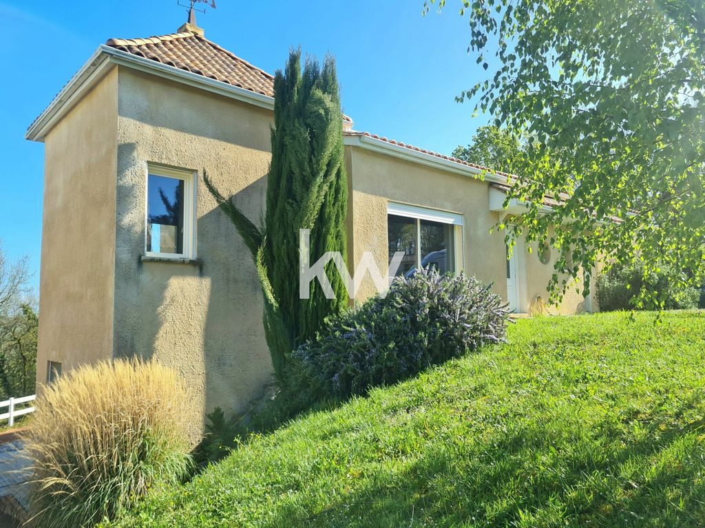 Achat maison à vendre 5 chambres 167 m² - Coursac