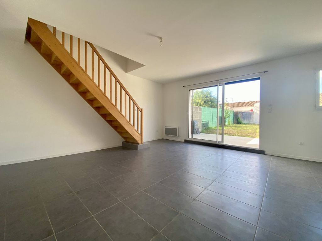 Achat maison à vendre 2 chambres 64 m² - Saint-Christophe