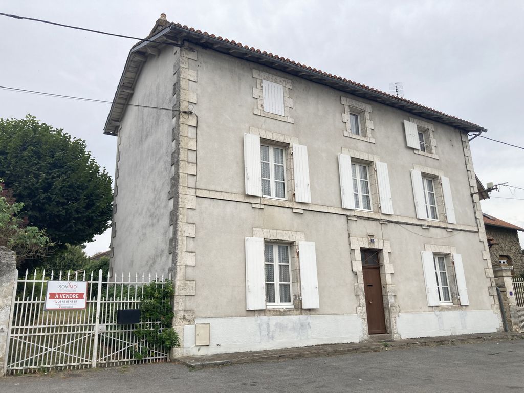 Achat maison à vendre 4 chambres 188 m² - Confolens