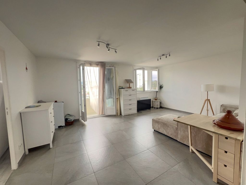 Achat appartement à vendre 3 pièces 62 m² - Bourg-lès-Valence