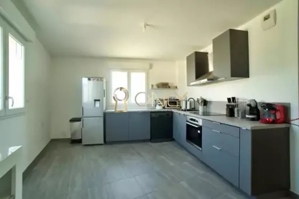 Achat appartement à vendre 3 pièces 67 m² - Trévoux