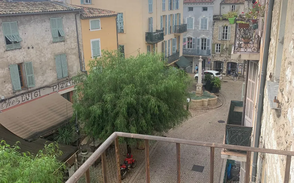 Achat appartement à vendre 2 pièces 33 m² - Vence