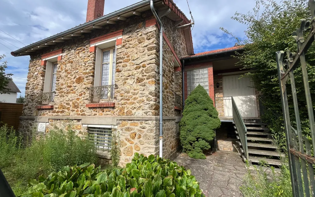 Achat maison à vendre 2 chambres 106 m² - Savigny-sur-Orge