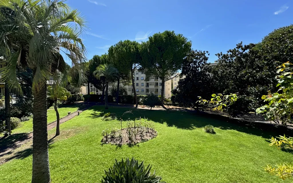 Achat appartement à vendre 4 pièces 104 m² - Nice