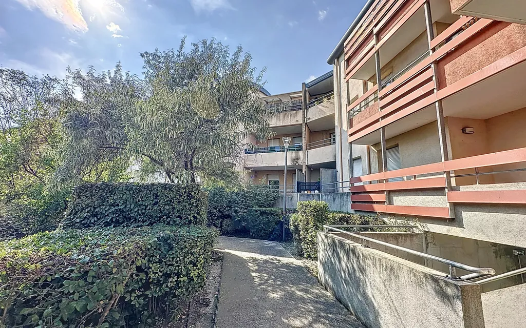 Achat appartement à vendre 3 pièces 79 m² - Sorgues