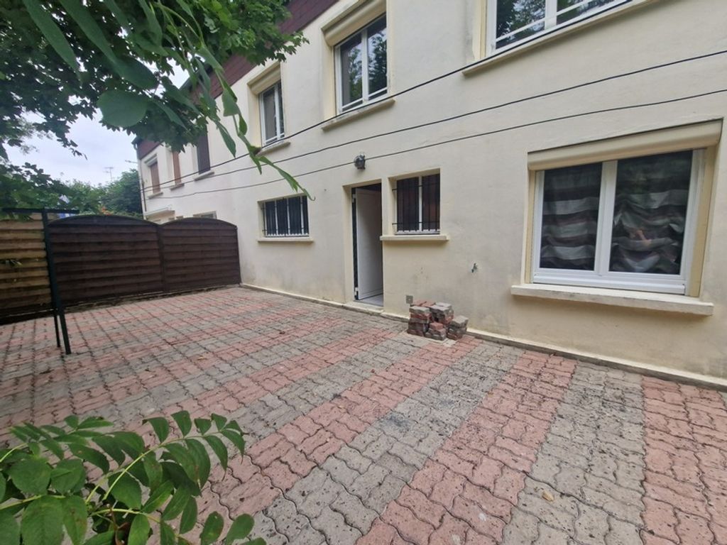 Achat maison à vendre 4 chambres 123 m² - Châlons-en-Champagne