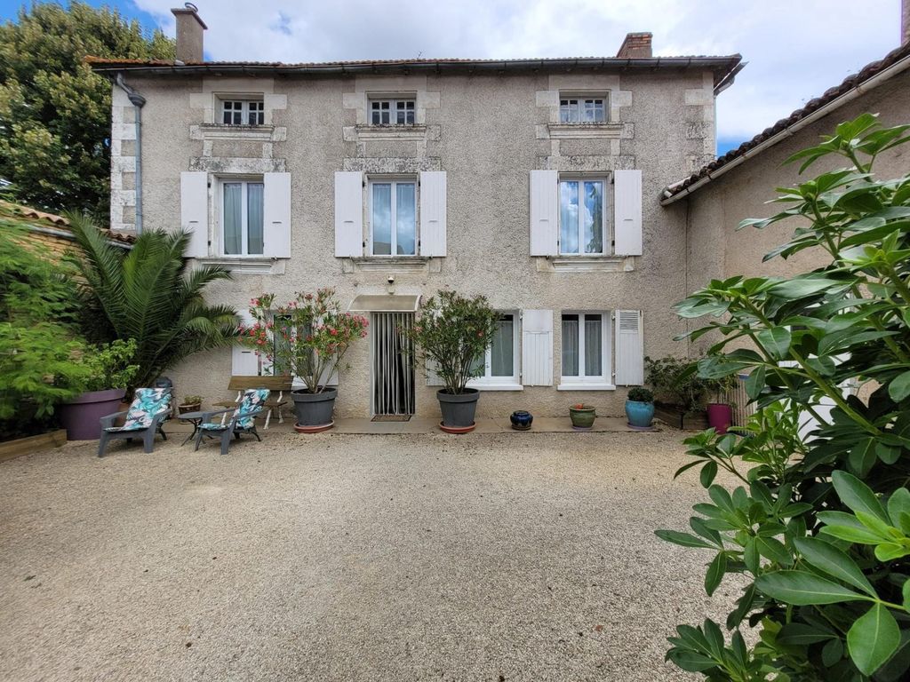 Achat maison 3 chambre(s) - Neuville-de-Poitou