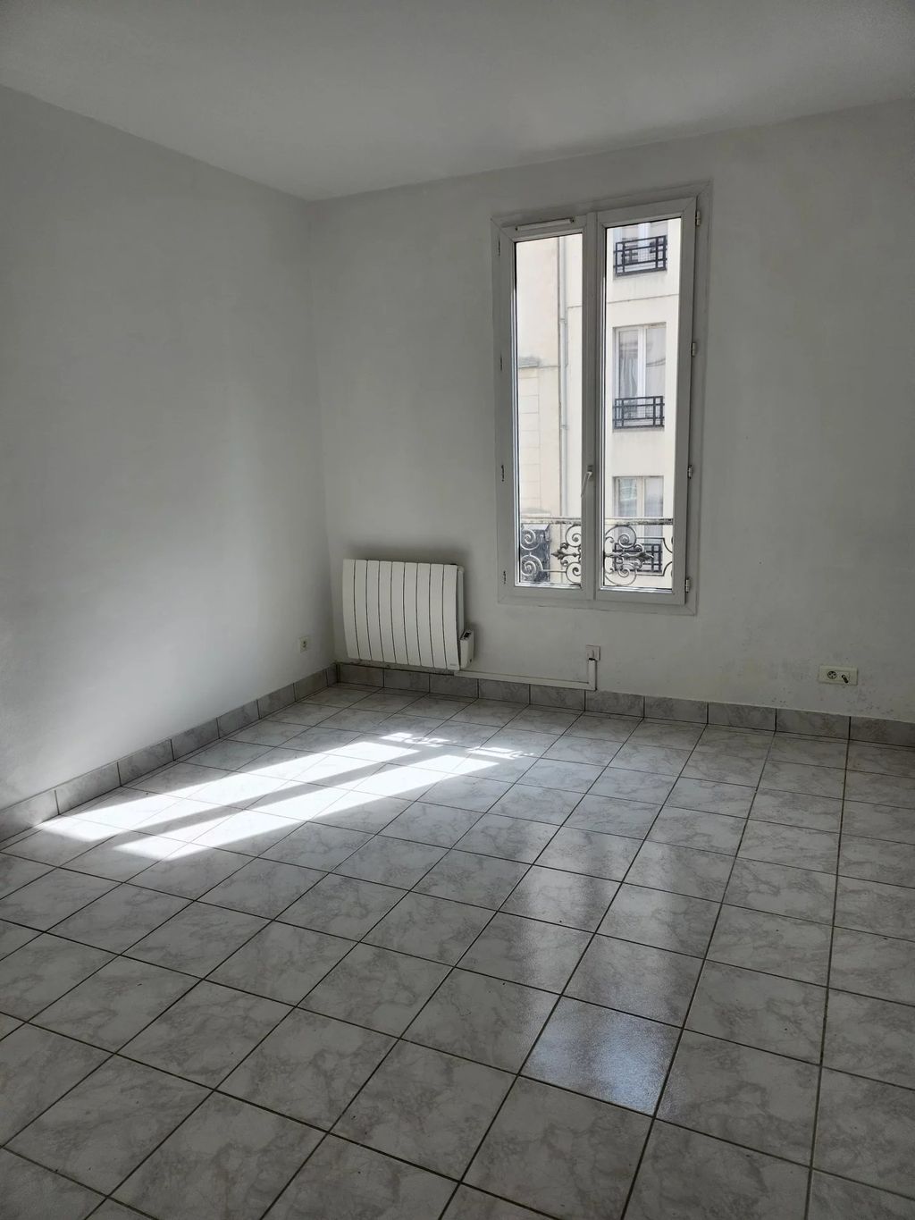 Achat studio à vendre 27 m² - Paris 20ème arrondissement