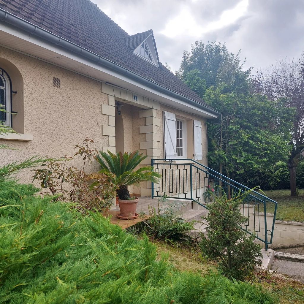 Achat maison à vendre 3 chambres 146 m² - Anizy-le-Château