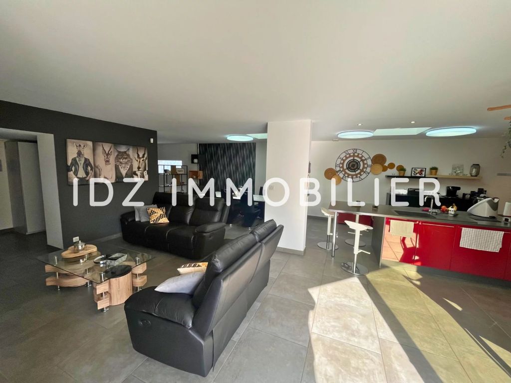 Achat appartement à vendre 5 pièces 157 m² - Hésingue