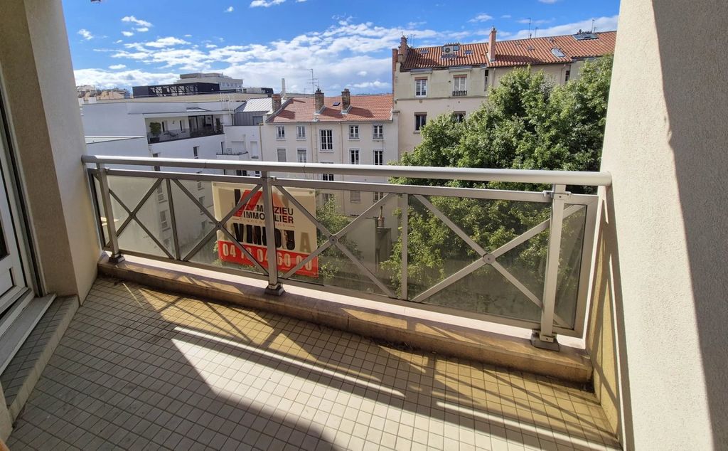 Achat appartement à vendre 3 pièces 75 m² - Lyon 3ème arrondissement