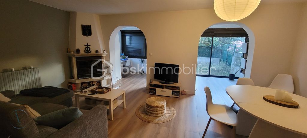 Achat maison à vendre 3 chambres 105 m² - L'Isle-sur-la-Sorgue