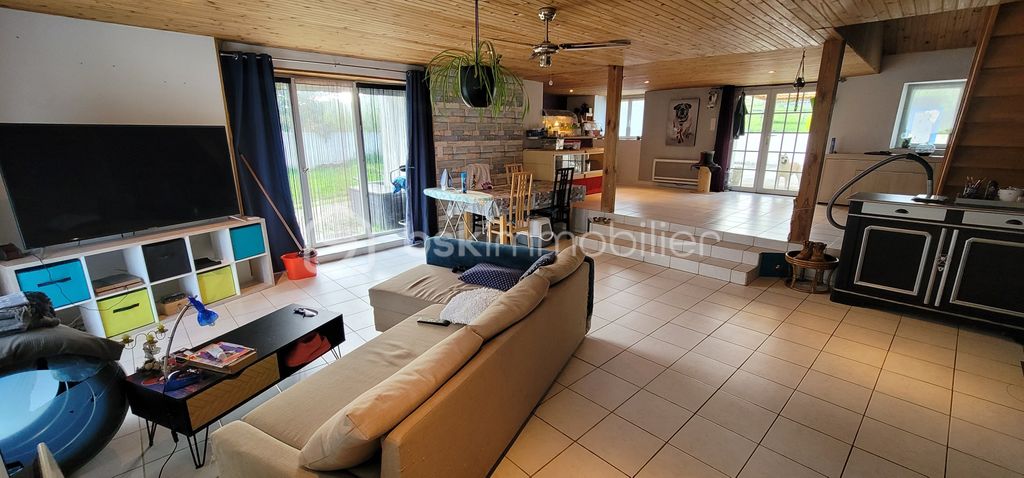 Achat maison à vendre 5 chambres 260 m² - Josselin