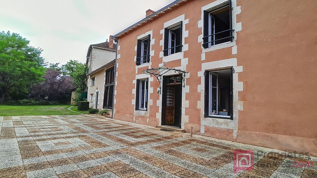 Achat maison à vendre 5 chambres 250 m² - Lhommaizé