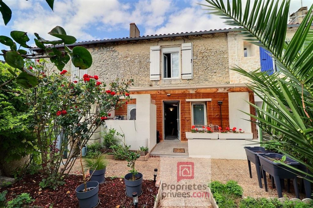 Achat maison à vendre 2 chambres 73 m² - Tonnay-Charente